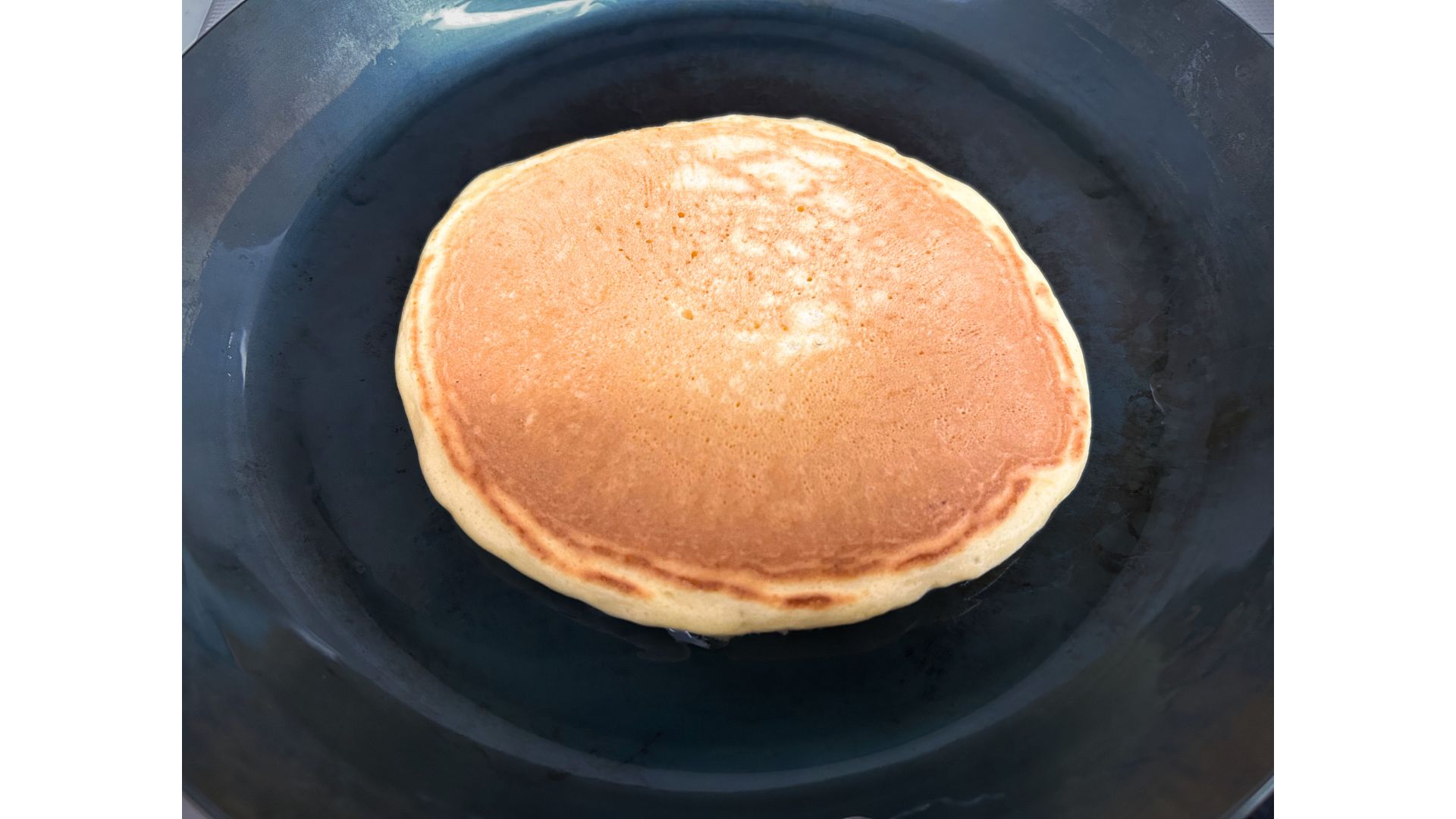 “初めての料理”に ｜ 鉄フライパンで焼く、思い出のホットケーキとレシピ紹介