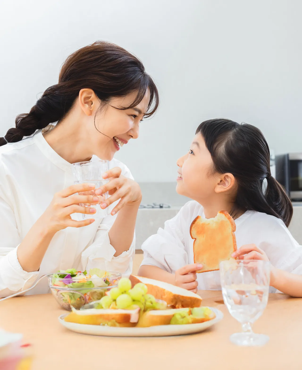 親子で使える、一生モノの道 ｜ 料理が“思い出”になる鉄製フライパン